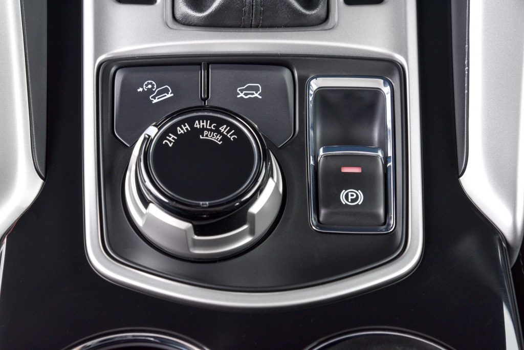Mitsubishi Pajero Sport, Mitsubishi Motors, SUV, smetechguru