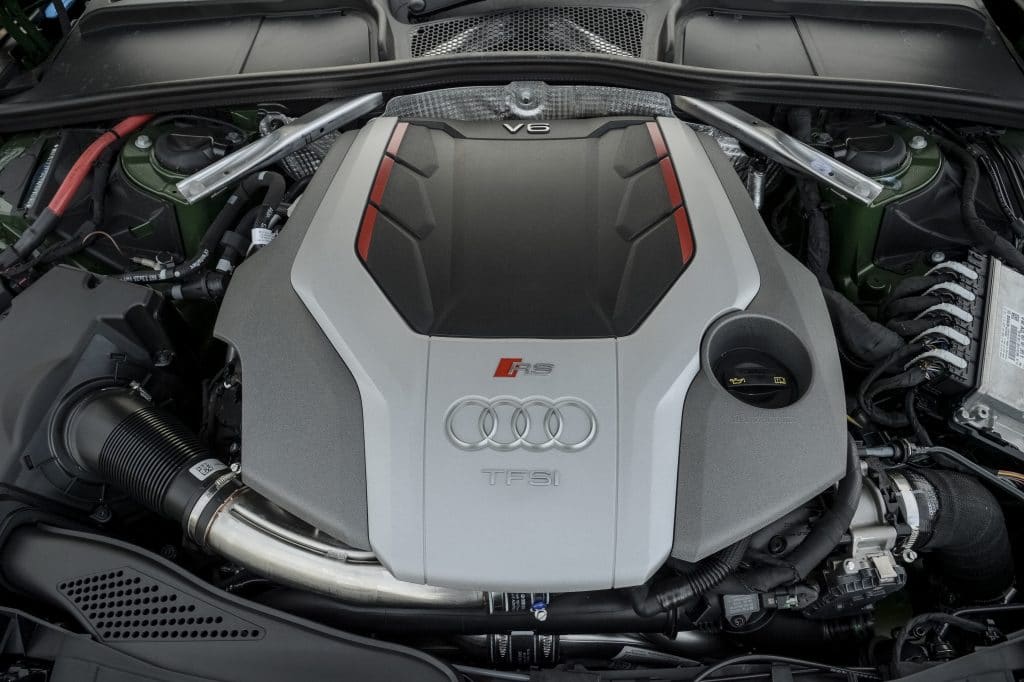 smetechguru, car news, motoring news, Audi, Audi RS, Audi RS5, coupe, performance car, performance vehicle, sports car, sportscar