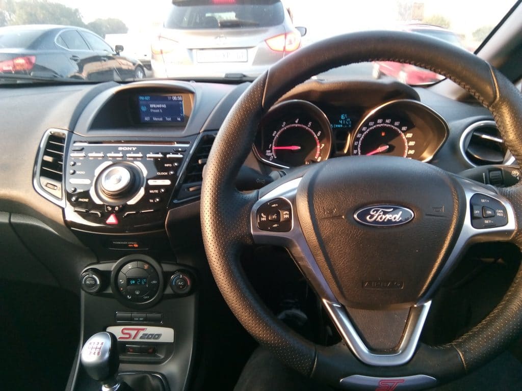 Ford, Ford Fiesta, Ford Fiesta ST, Ford Fiesta ST 200, Fiesta ST 200 review, performance car, performance vehicle, smetechguru