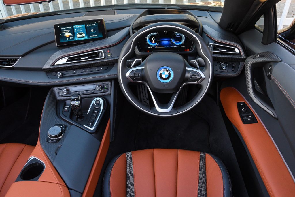 BMW, smetechguru, BMW, BMW i-range, BMW i8, BMW i8 Roadster, car news, motoring news, coupe,