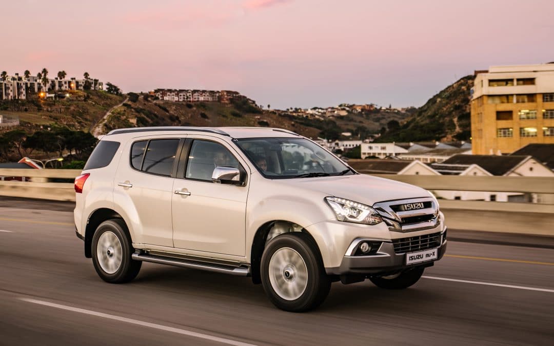 Isuzu, mu-X, Isuzu mu-X, SUV, car news, motoring news, new car launch, South Africa, smetechguru, family vehicle, family car, offroad, go where there is no road,