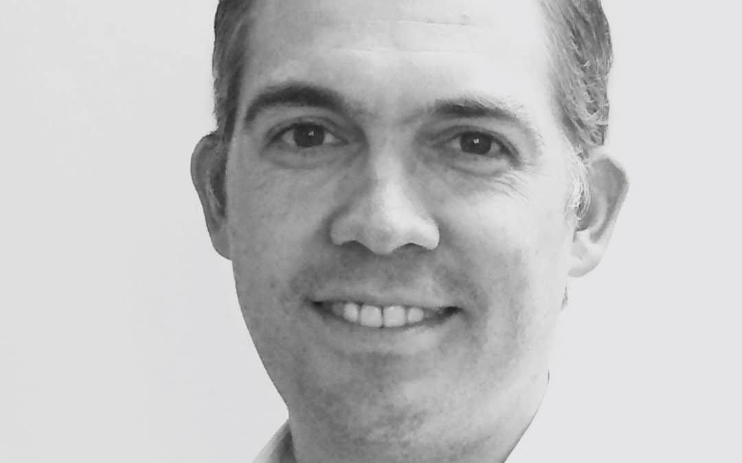 Clive Bredenkamp, e4, BondTracker, smetechguru