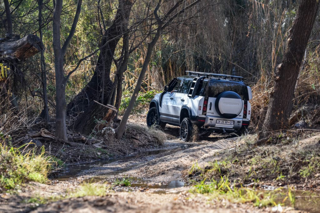 Kingsley Holgate Foundation, smetechguru, Jaguar Land Rover, Land Rover, SUV, Land Rover Defender