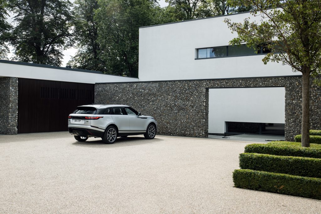 JLR; smetechguru; Range Rover; SUV, Range Rover Velar, plug-in hybrid vehicle