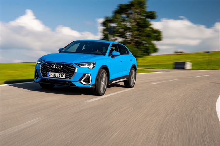 Compact crossover with athletic elegance: The all-new Audi Q3 Sportback