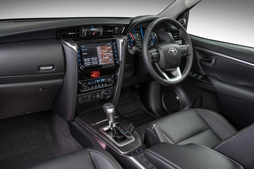 Toyota, SUV, 7-seater, offroader, large SUV, Toyota Fortuner, Fortuner, updated Fortuner, smetechguru