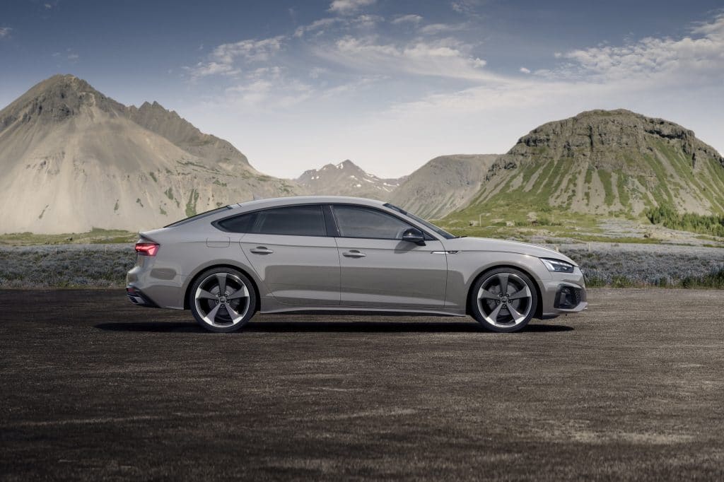 Audi, smetechguru, Audi A5, sports car, performance vehicle, luxury sedan, A5 Coupe, coupe, cabriolet, Audi S5, performance car, sedan, salloon,