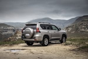 Toyota, smetechguru, SUV, luxury SUV, large SUV, 7 seater, offroader, legendary offroader, 4x4, Toyota, Toyota Land Cruiser Prado, Android Auto, Apple CarPlay
