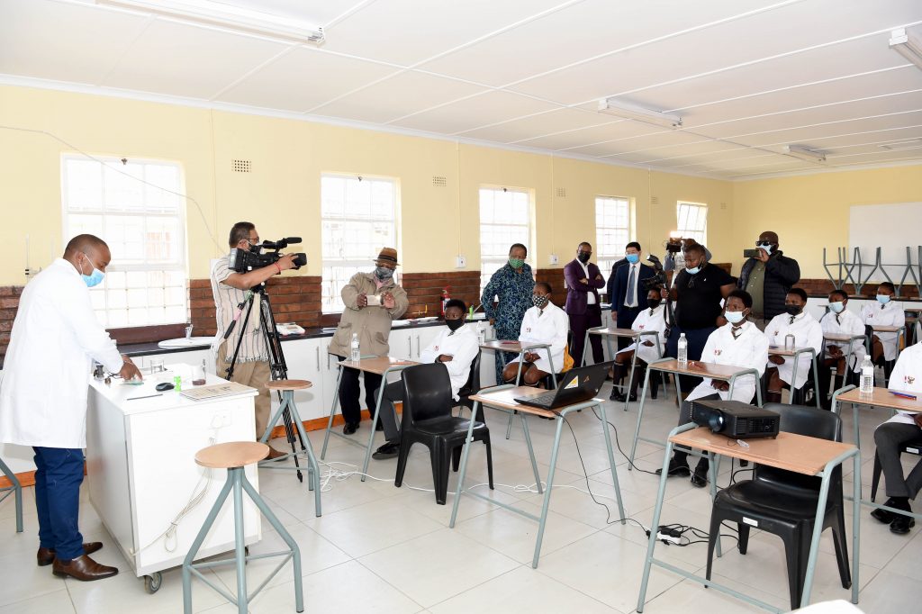 DIRCO, science lab, education, HUAWEI, Huawei