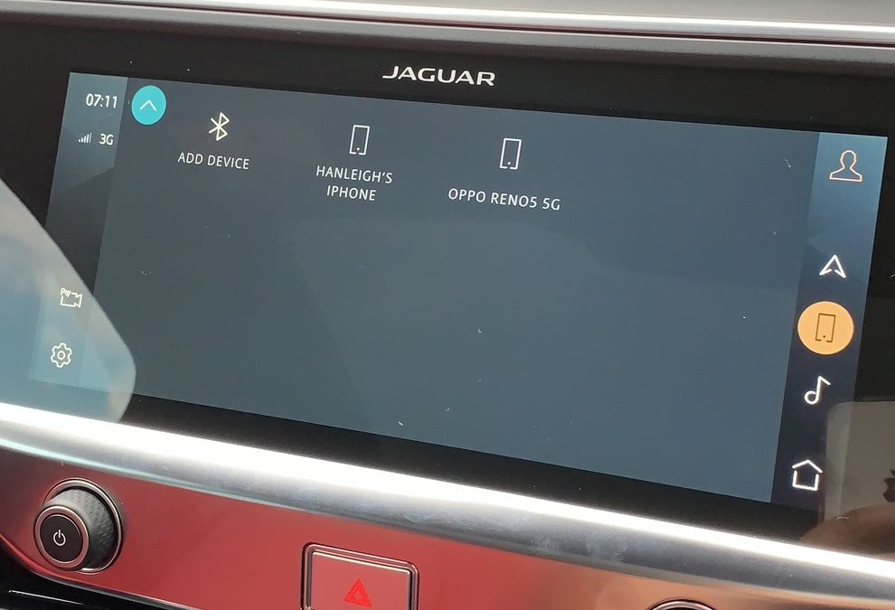 Quick Review of the Jaguar I PACE infotainment system Touching