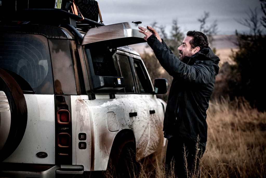 Jaguar Land Rover, Land Rover, Kingsley Holgate, expedition, Land Rover Defender, offroader, legendary offroader, 4x4,