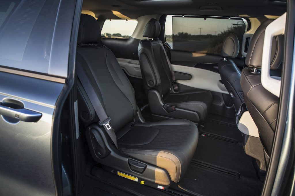 KIA, 7-seater, 8-seater, Kia, Kia Carnival, family vehicle, MPV
