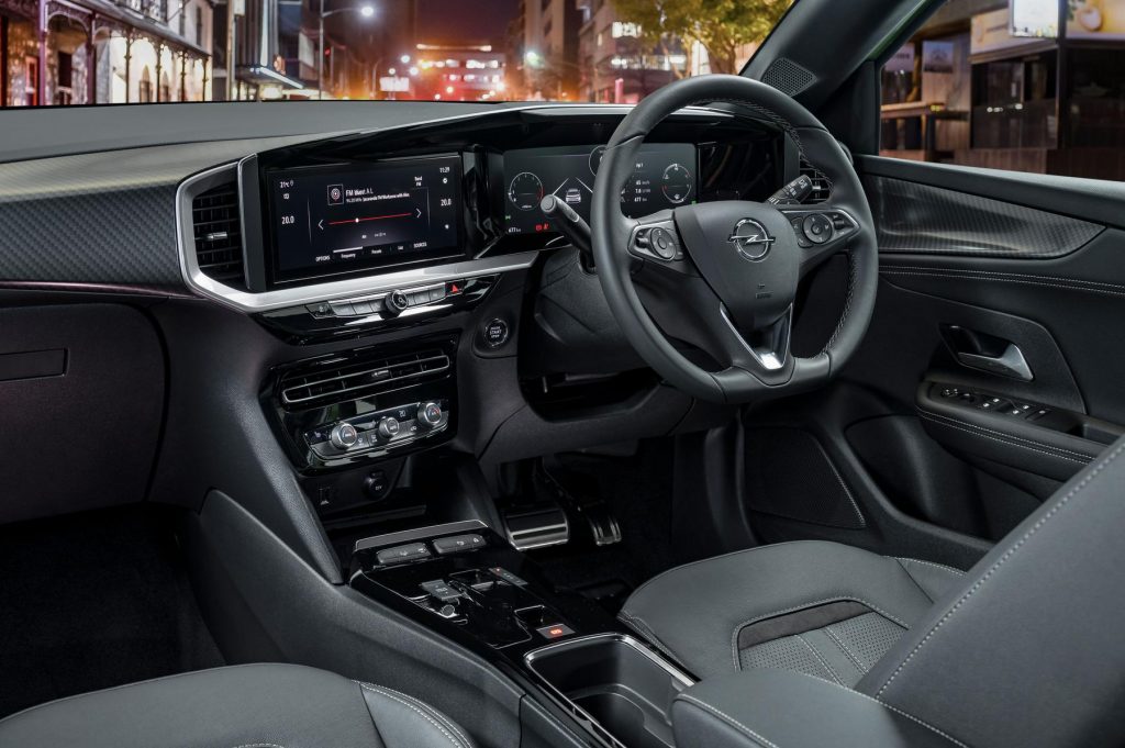 Opel, Opel Mokka, SUV, family vehicle, compact SUV, Stellantis,