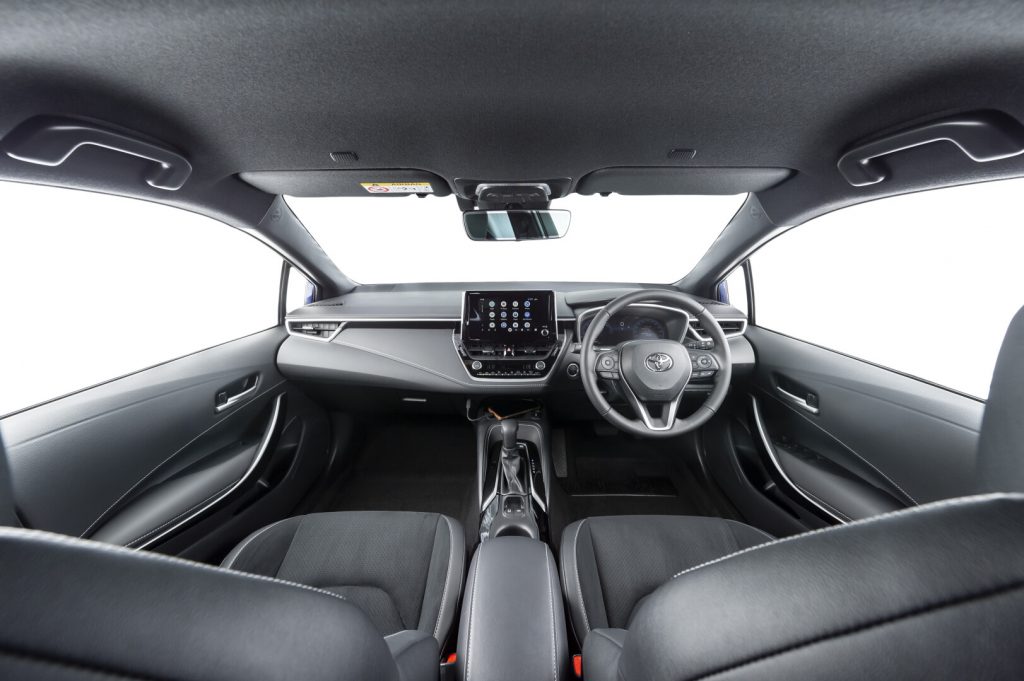 Toyota, SMETechGuru, family vehicle, hybrid, hatchback, Toyota, Toyota Carolla,