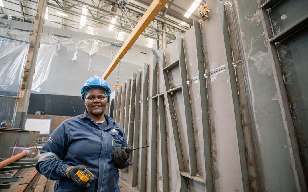 RIGGING NO LONGER JUST A MAN’S WORLD