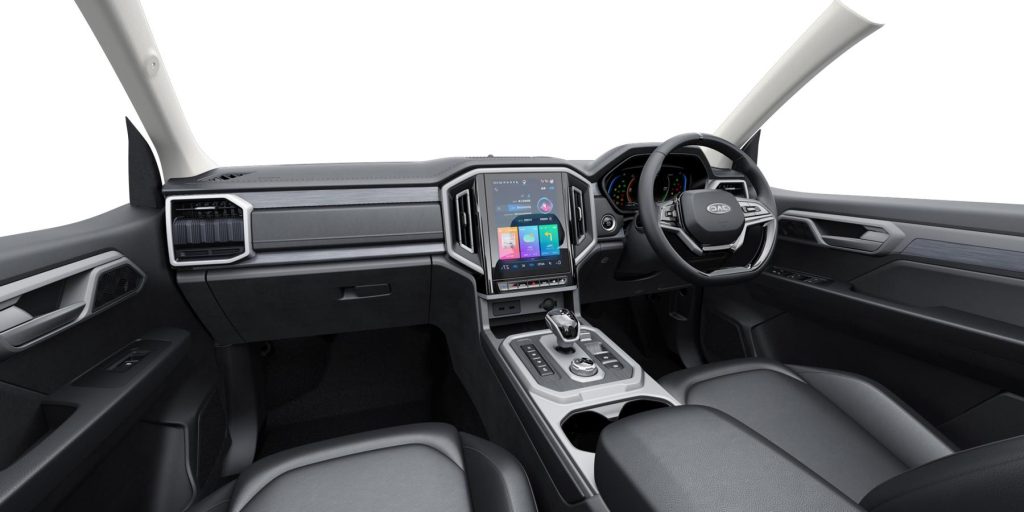 JAC, double cab, UTE, bakkie, family vehicle, offroader, 4x4, JAC Motors' T9 Hunter, SMETechGuru,