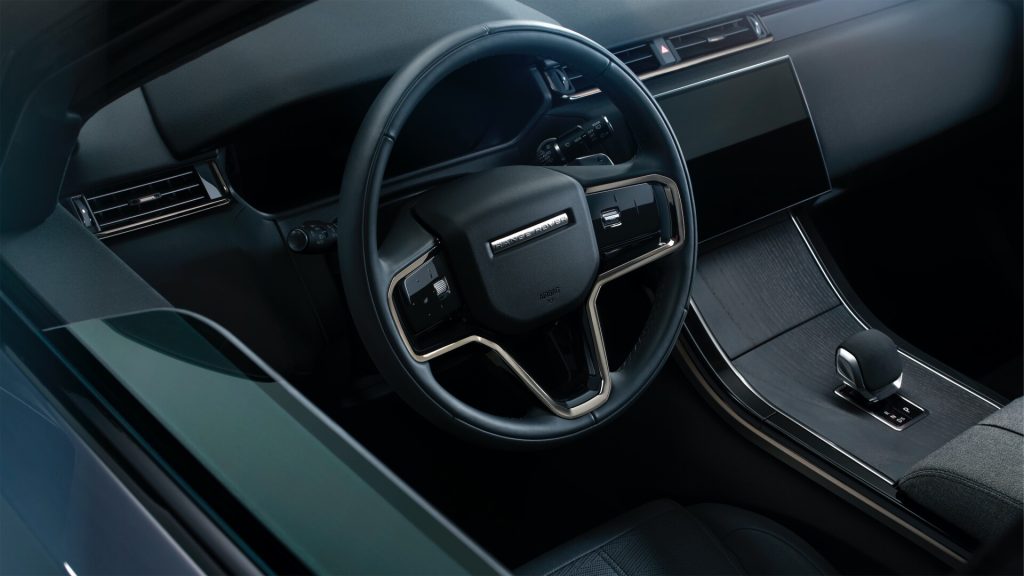 Jaguar Land Rover, Land Rover, SUV, offroader, family vehicle, 7-seater, luxury offroader, legendary offroader, 4x4, Range Rover, SMETechGuru,
