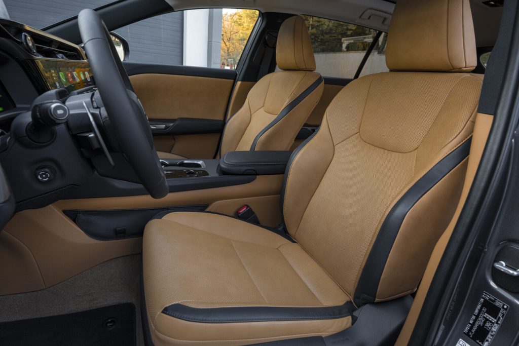 RZ 450e, Lexus RZ 450e, Toyota, luxury SUV, EV, luxury EV, BEV, SMETechGuru, luxury SUV, SUV, family vehicle,