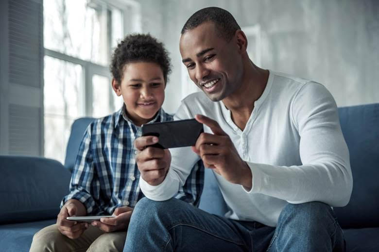 Four ways to use your Android smartphone to stay close to your family