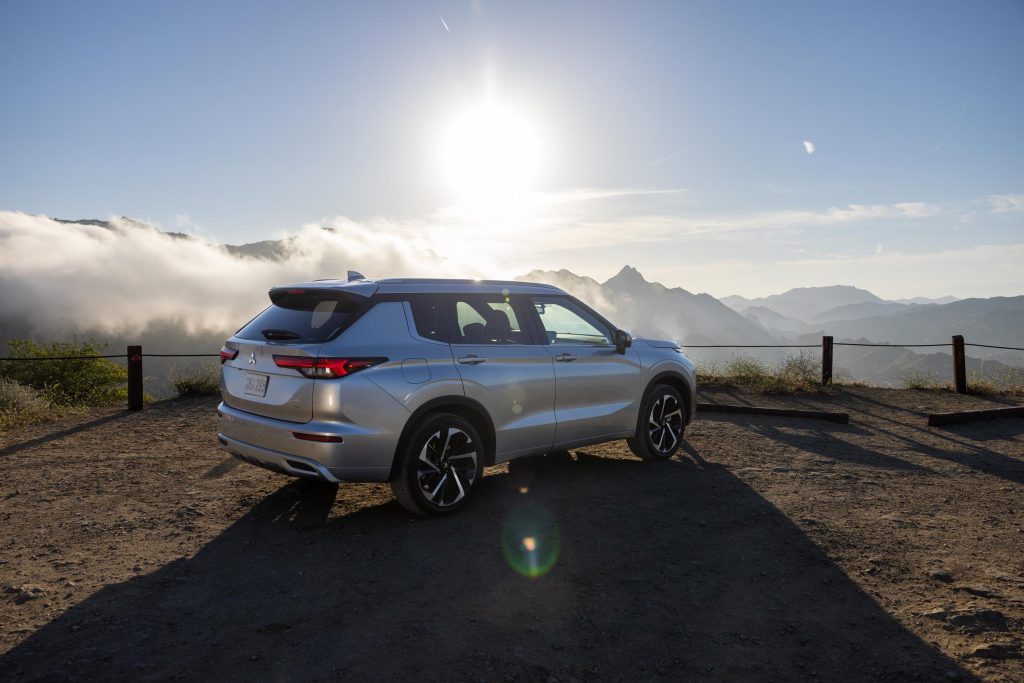 Mitsubishi, Mitsubishi Outlander, SUV, family vehicle, SMETechGuru, Outlander,