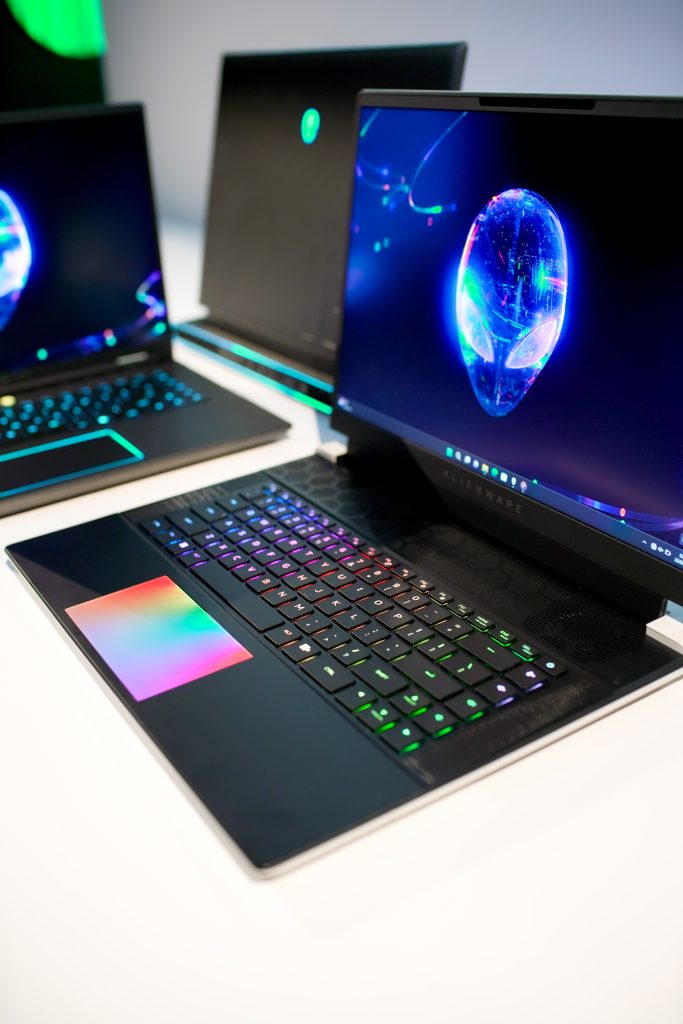 Dell, Dell Technologies South Africa, Alienware, CES, CES 2024, gaming PC, PC, Windows 11, NVIDIA, Intel, Intel Core Ultra, 14th gen Intel Core, PC gaming, laptop, notebook PC, gaming tech, gaming hardware, SMETechGuru, Windows 11, Dell,
