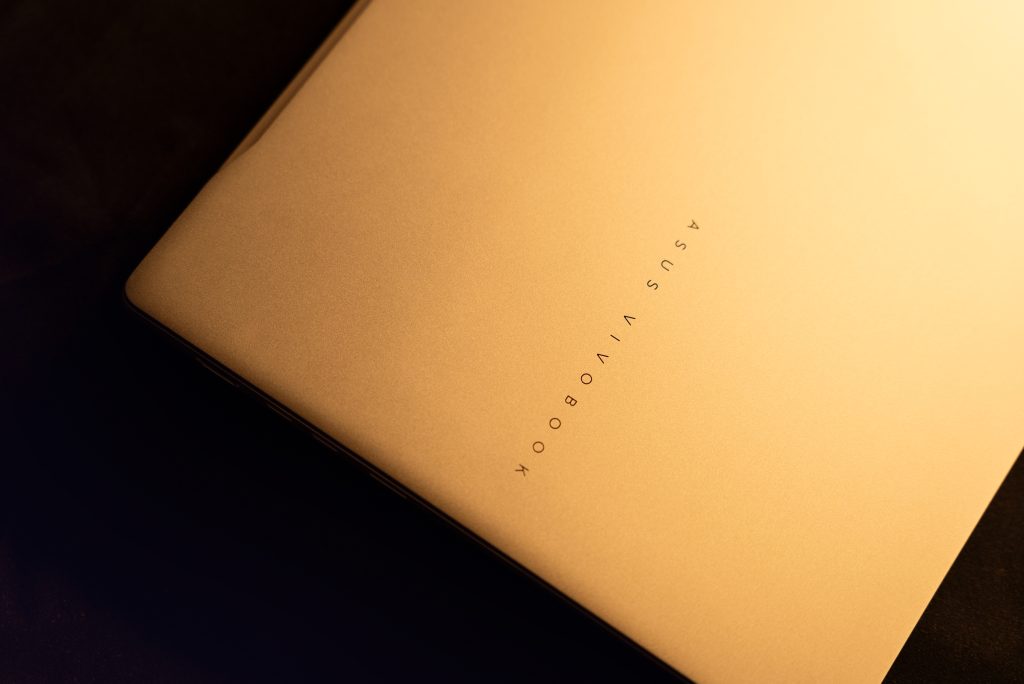 ASUS Windows Copilot+ PC,, ASUS, laptop, notebook PC, PC, computer, ASUS Vivobook S 15, Copilot+ PC, Copilot+ AI PC, AI, Windows 11, Qualcomm, Qualcomm Snapdragon X Elite, mobility, SMETechGuru, Microsoft,