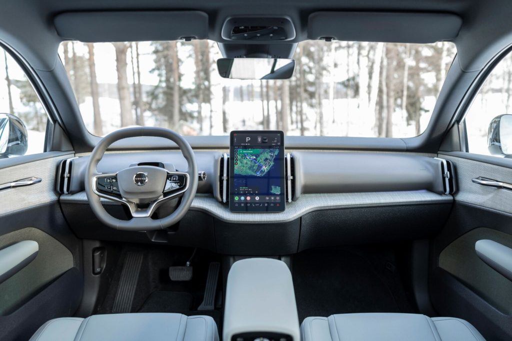 The new Volvo EX30 Cross Country – it’s an experience, not just a car, Volvo, SMETechGuru, Volvo EX30, Volvo EX30 Cross Country, SUV, familky vehicle, adventure SUV,
