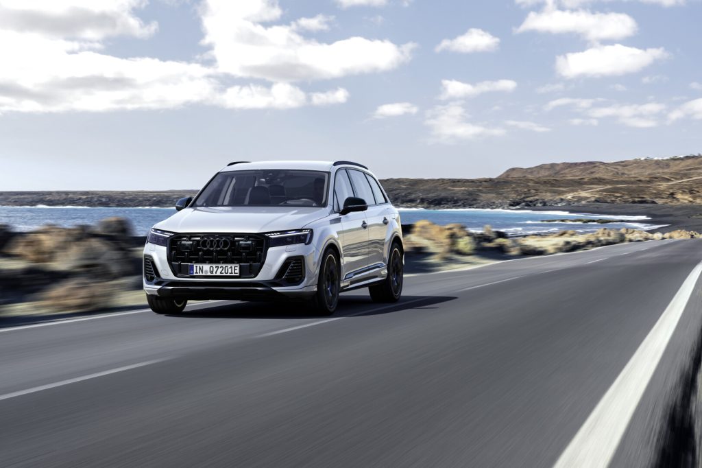 Audi, Audi Q7, Audi SQ7, SUV, family vehicle, luxury vehicle, luxury SUV, 7 seater, sports car, peformance vehicle, SMETechGuru