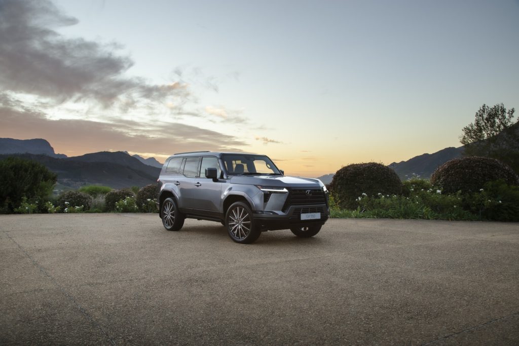 MEET THE ALL-NEW LEXUS GX: A PREMIUM OFF-ROADER REIMAGINED, Lexus GX, offroader, 4x4, luxury vehicle, family vehicle, SUV, luxury SUV, 7-seater, SMETechGuru, Toyota,