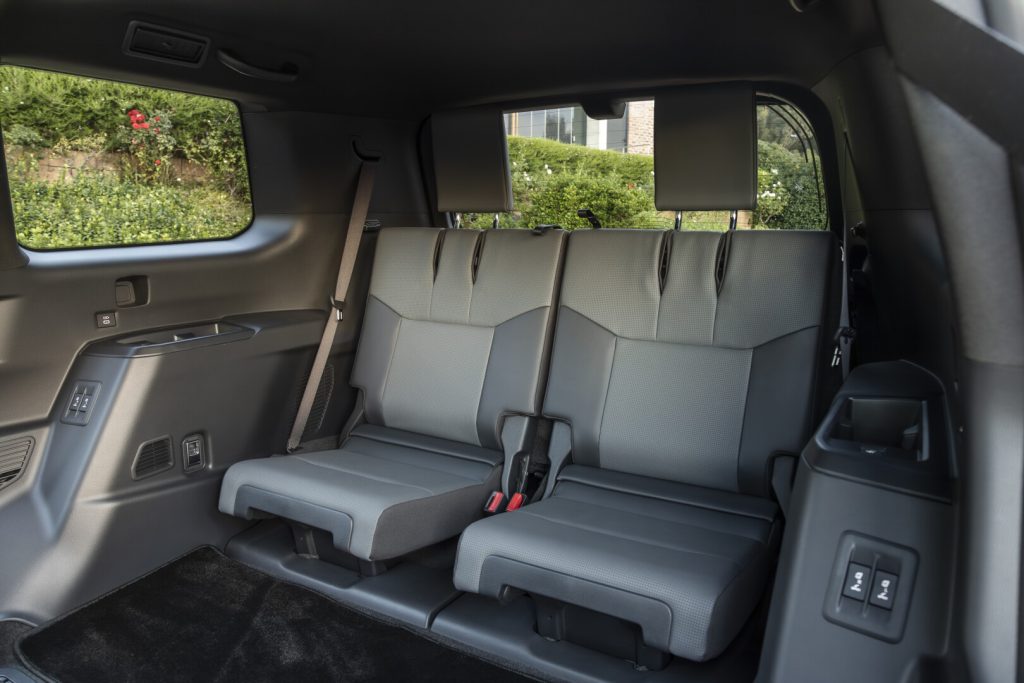 MEET THE ALL-NEW LEXUS GX: A PREMIUM OFF-ROADER REIMAGINED, Lexus GX, offroader, 4x4, luxury vehicle, family vehicle, SUV, luxury SUV, 7-seater, SMETechGuru, Toyota,