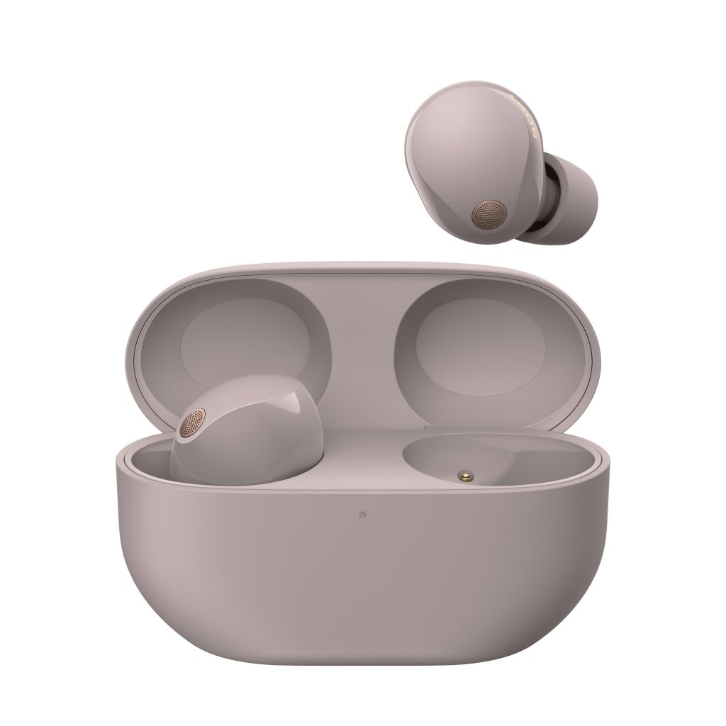 The Long Weekend Survival Kit: The Tech Edition, audio tech, audiophile tech, SMETechGuru, Sony, earphones, wireless audio, speaker, portable speaker, headphones, Bluetooth speakers,