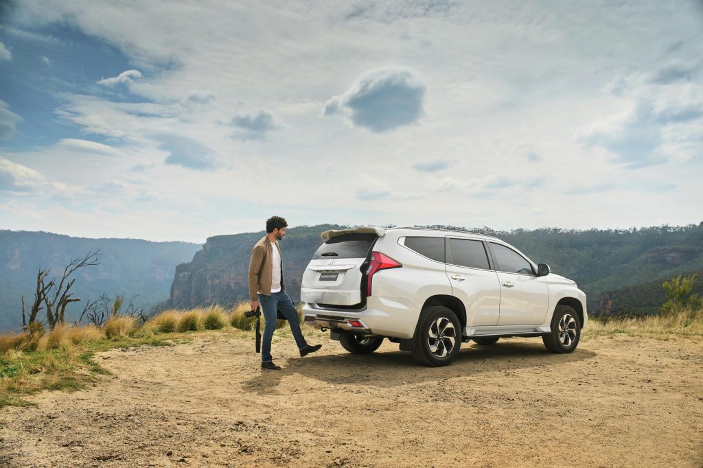 Facelifted Mitsubishi Pajero Sport levels up with more features, an exciting new look for the same price, SMETechGuru,