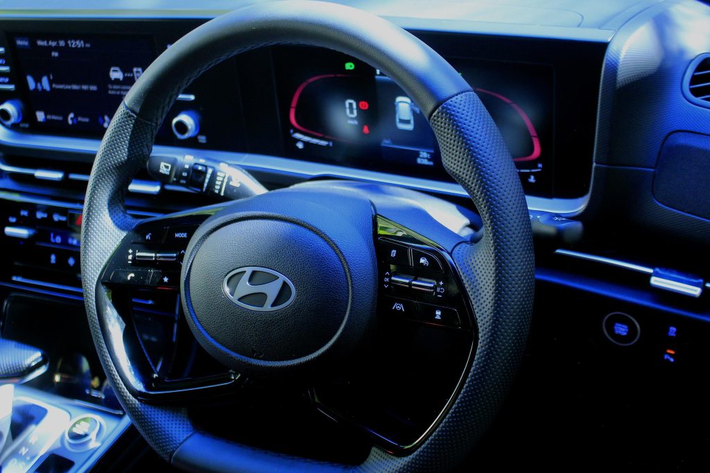 Introducing the New Hyundai ALCAZAR: The Bold and The Beautiful 7-Seater Family-Friendly SUV, SUV, Hyundai, SMETechGuru