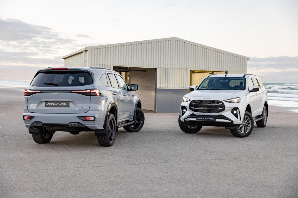 ISUZU MU-X Range Refreshed with Increased Luxury, Style and Safety; Addition of Luxurious New Range-Topping ONYX XT, SMETechGuru, SUV, family vehicle, offroader, 4x4, ISUZU, MU-X, MUX, 7-seater,