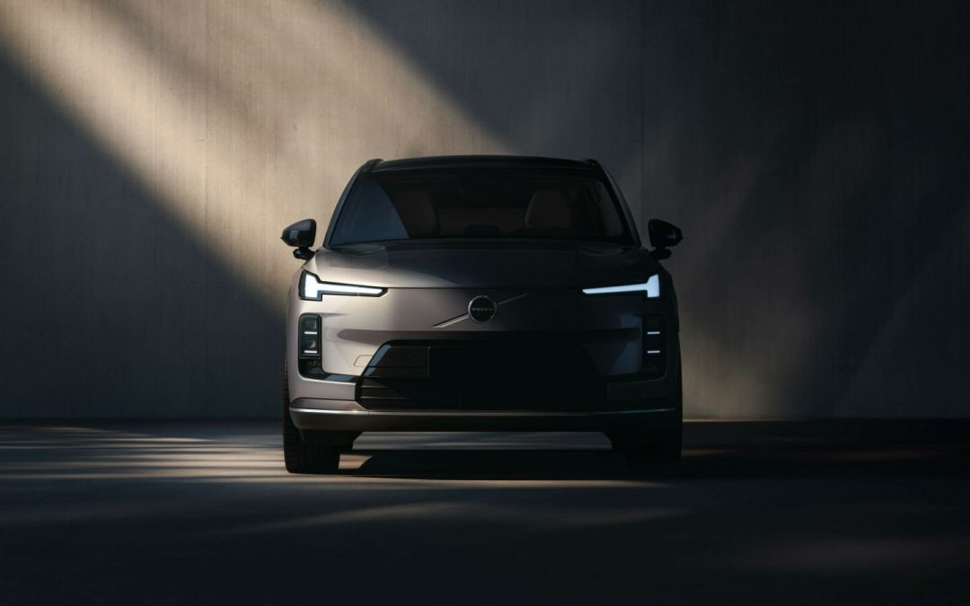 The new Volvo XC70, Volvo Cars’ first extended-range plug-in hybrid, Volvo,
