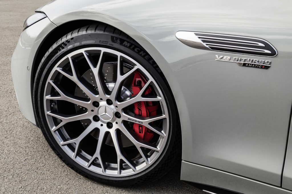 The Mercedes-AMG SL 63: A performance icon reborn, Mercedes, Mercedes-Benz, Mercedes-AMG, sports car, performance car, cabriolet, coupe, SMETechGuru, muscle car, Merc,