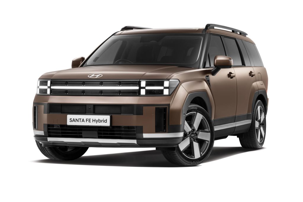 Hyundai SA launches its First Hybrid Electric Vehicle in Mzansi: The Stylish, Futuristic and Adventurous 2025 Hyundai SANTA FE Hybrid, Hyundai, SUV, family vehicle, hybrid, SMETechGuru