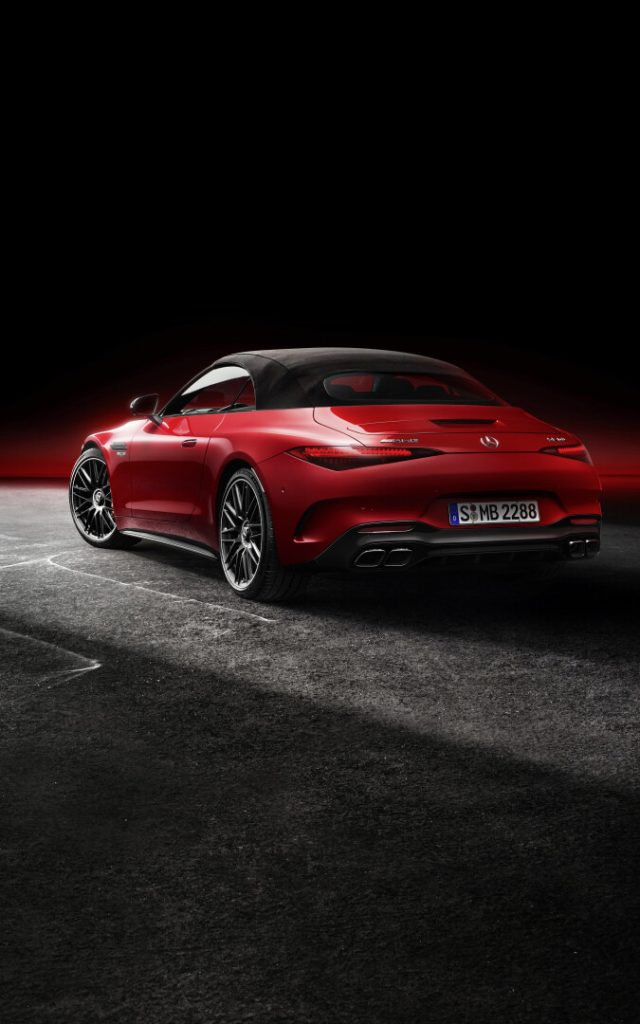 The Mercedes-AMG SL 63: A performance icon reborn, Mercedes, Mercedes-Benz, Mercedes-AMG, sports car, performance car, cabriolet, coupe, SMETechGuru, muscle car, Merc,