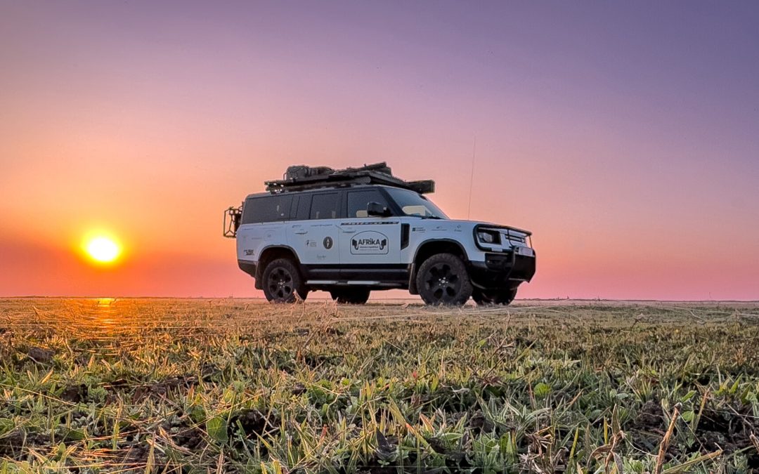 Defender powers humanitarian efforts as Kingsley Holgate Foundation embarks on latest expedition