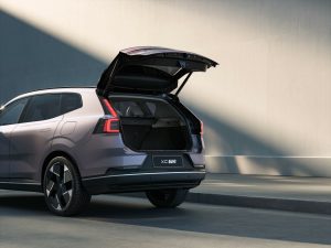 Volvo Cars reveals the new XC70 – a plug-in hybrid for every journey