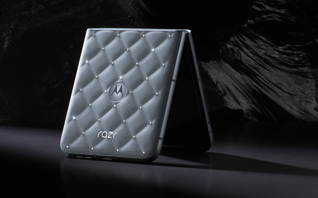 Motorola Launches the Brilliant Collection by Swarovski Exclusively at Vodacom in South Africa