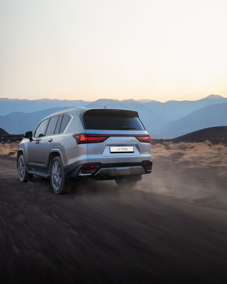 LEXUS INTRODUCES THE NEW LX 700H URBAN, Toyota, Lexus, SMETechGuru, 7 seater, SUV, luxury SUV, family vehicle,