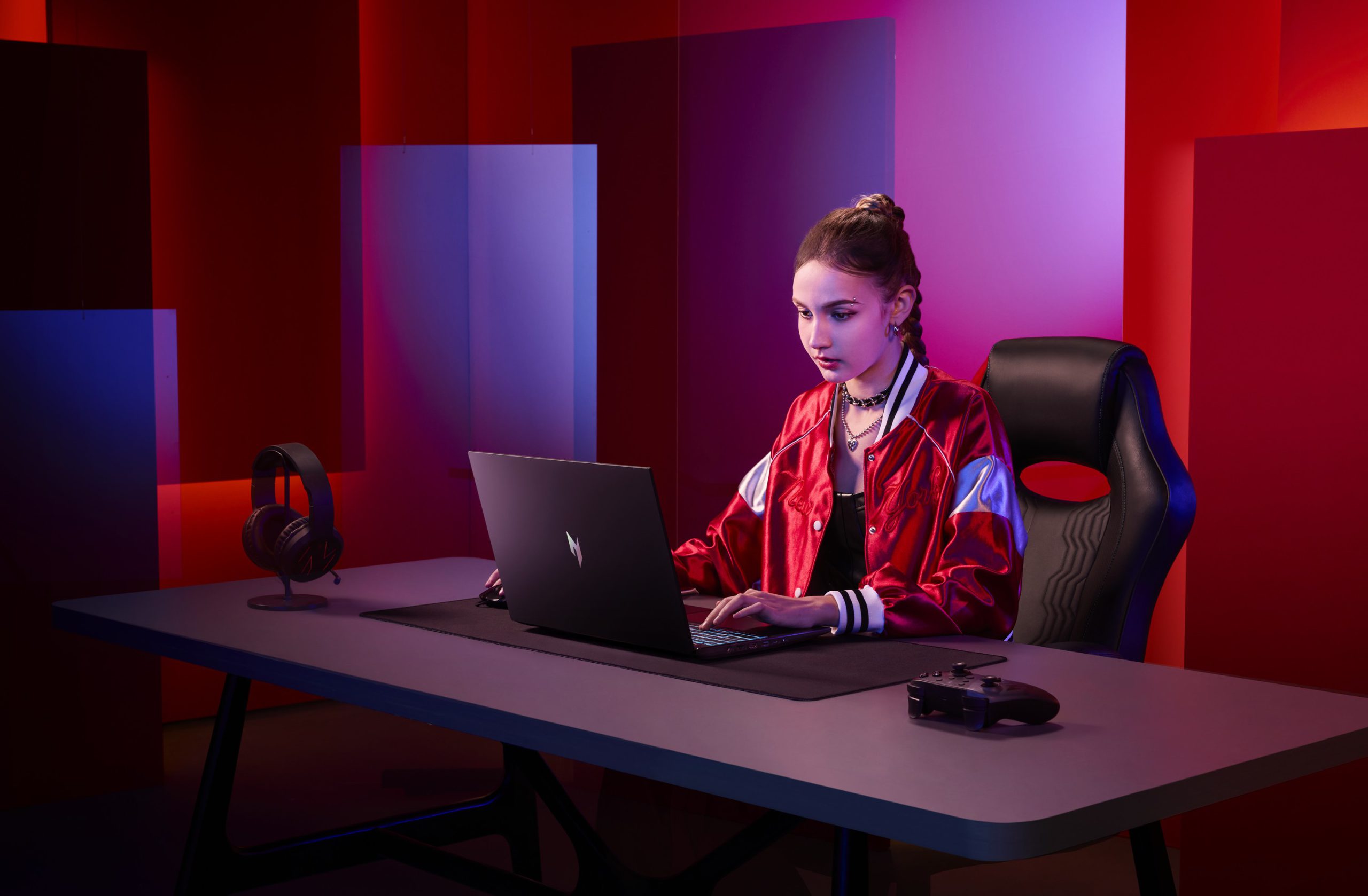 Acer, gaming PC, PC gaming, SMETechGuru, CES 2026, CES, Consumer Electronics Show, CES 2026, Acer Predator, Intel, Windows 11, laptop, notebook PC, PC, computer, NPU, NVIDIA, GPU, gaming hardware, mobility,