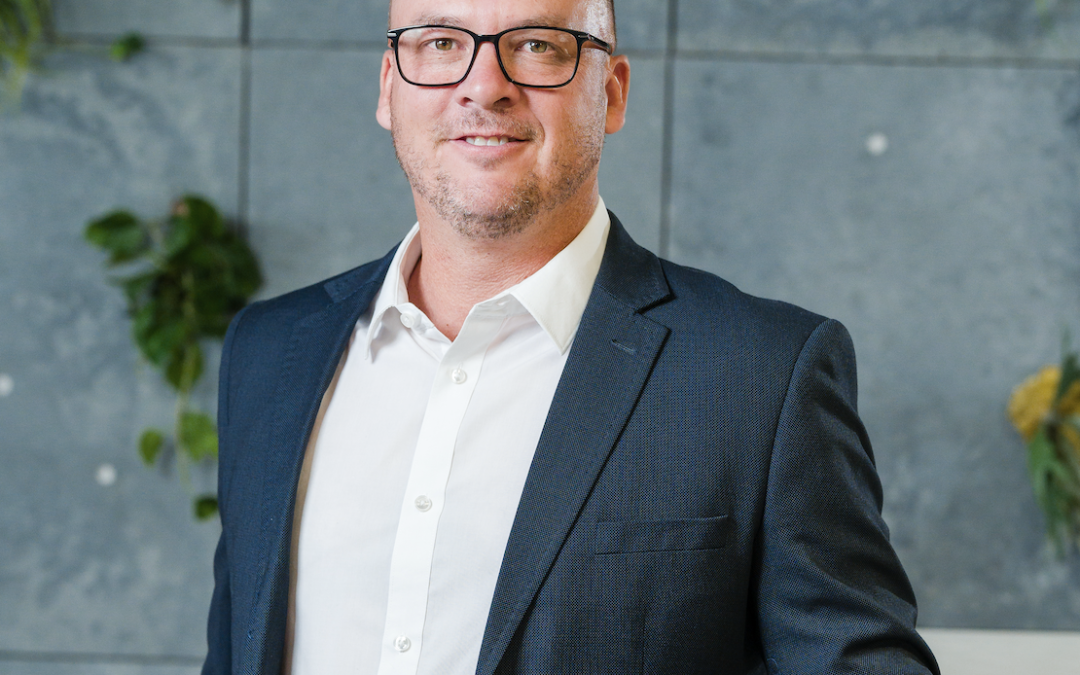 The Key to 3 Million Jobs? Empowering Entrepreneurs to Move Beyond Survival Jordaan Burger, Managing Director, Sage AME