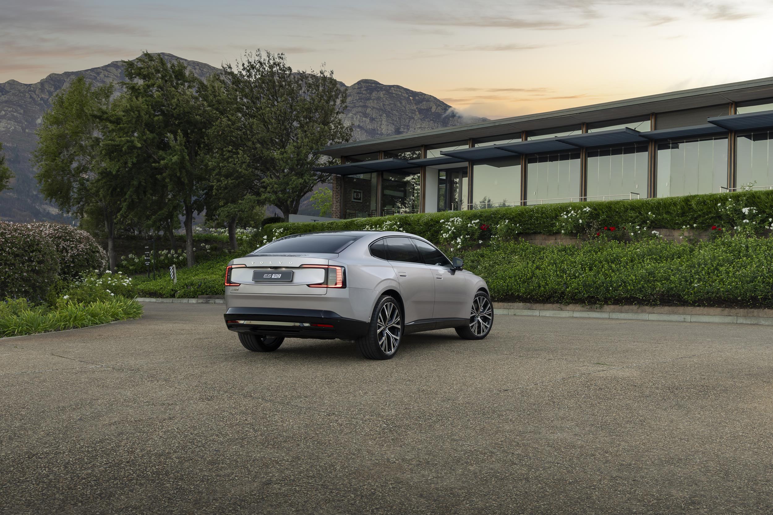 Volvo Car South Africa introduces the new ES90 electric sedan, SMETechGuru,