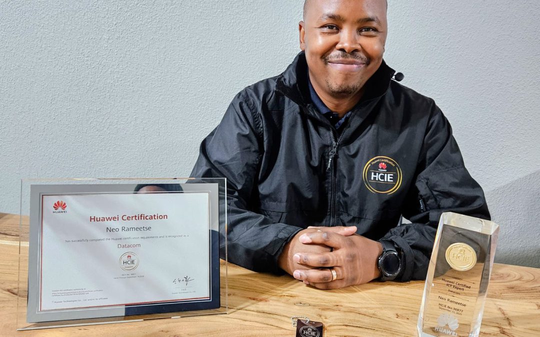 Huawei ICT Academy Instructor inspires South Africa's youth to keep learning for the future