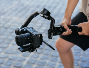 Sony Introduces Its First Fisheye Zoom G Lens™