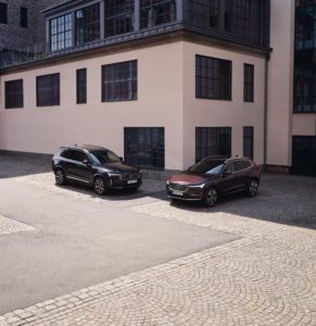 The Volvo XC60 and XC90 begin the 2027 model year with a refined T8 plug-in hybrid
