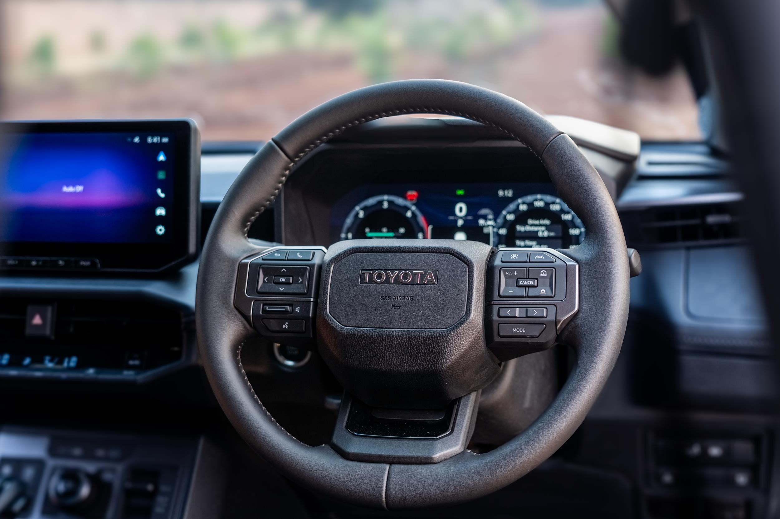 FIRST IN SA! SVI EQUIPS NEW TOYOTA HILUX WITH B6 DISCREET ARMOUR