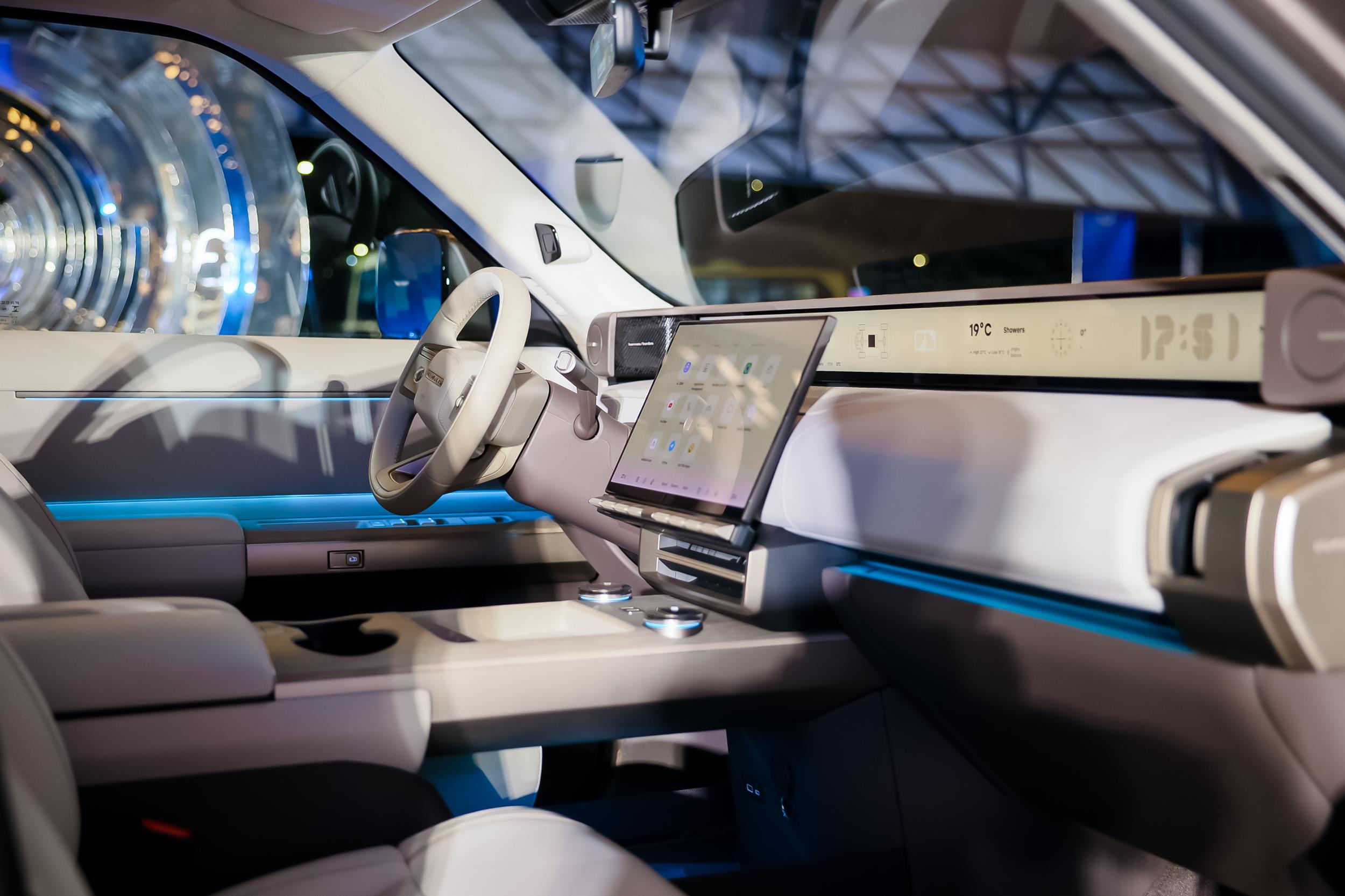 Chery and JLR relaunch Freelander with 460 kW plug-in hybrid SUV